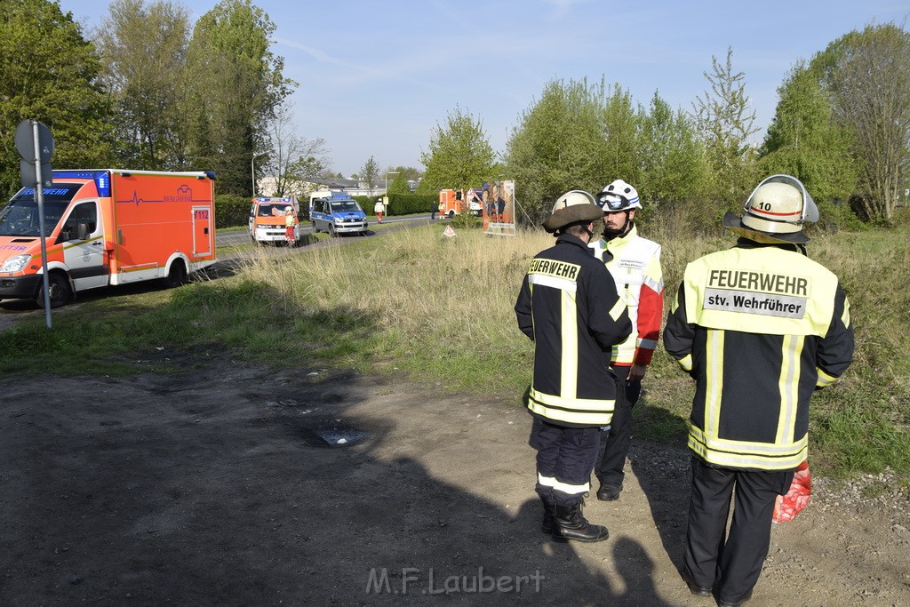 Schwerer VU LKW Zug Bergheim Kenten Koelnerstr P044.JPG - Miklos Laubert